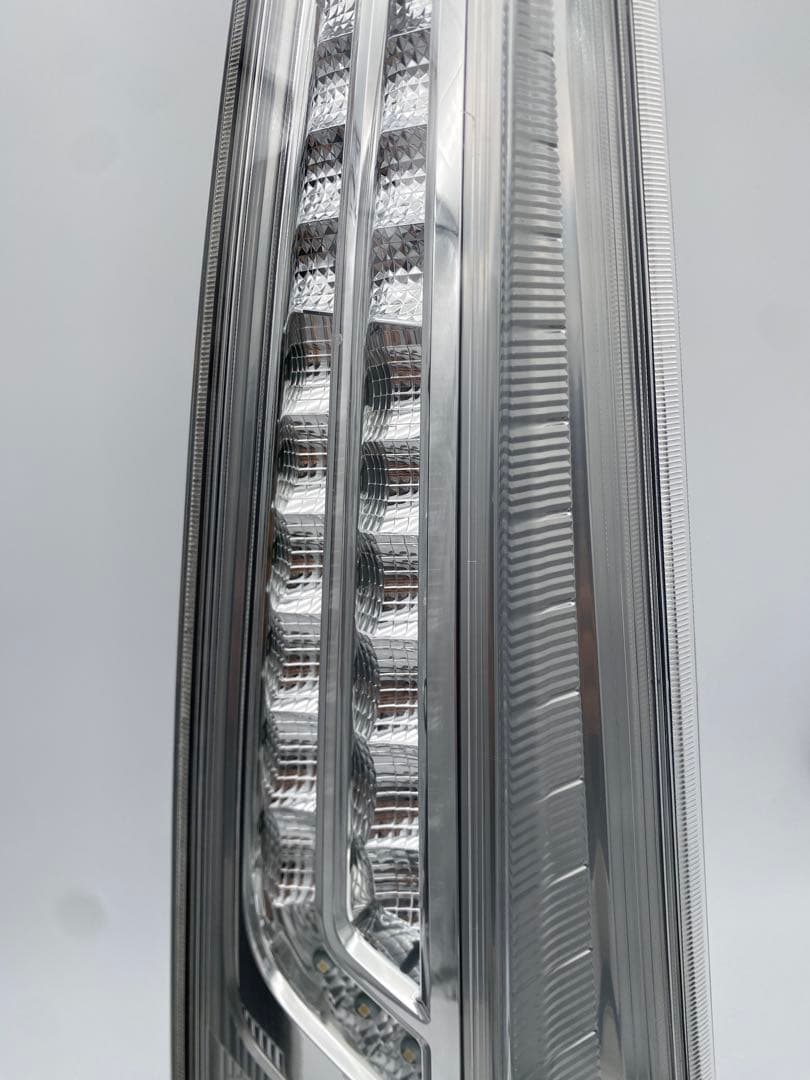 日産 セレナ C26 純正 テールランプ 左右セット LEDテール 点灯確認済み