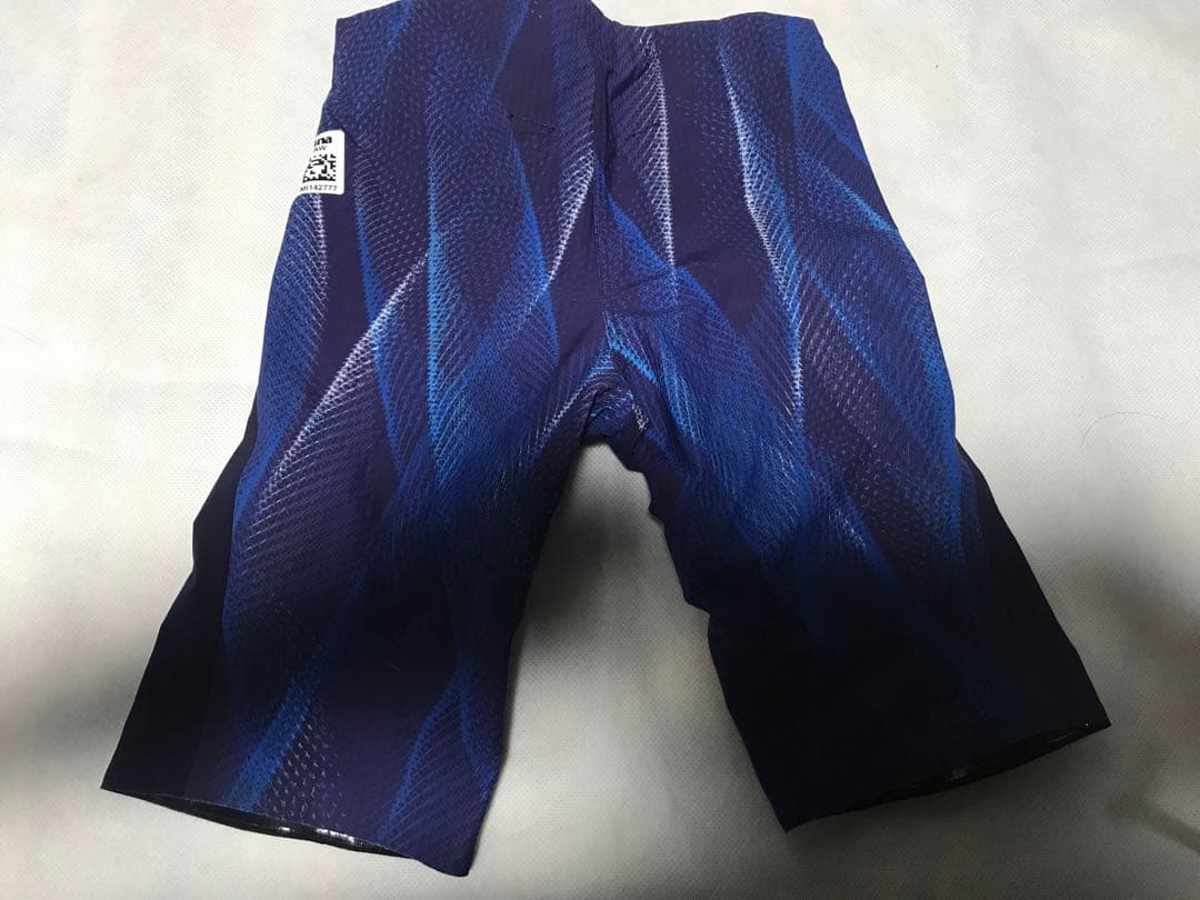 ミズノ高速水着