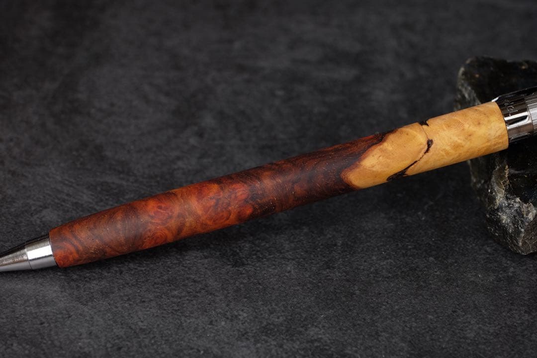 PG5木軸カスタム0243　高村杢工房 製図用シャープペンシル　花梨瘤紅白