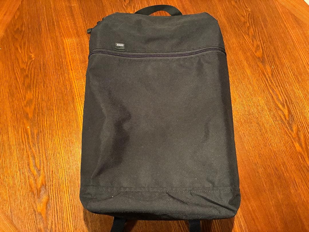 VAGA WEDGE BACKPACK 黒