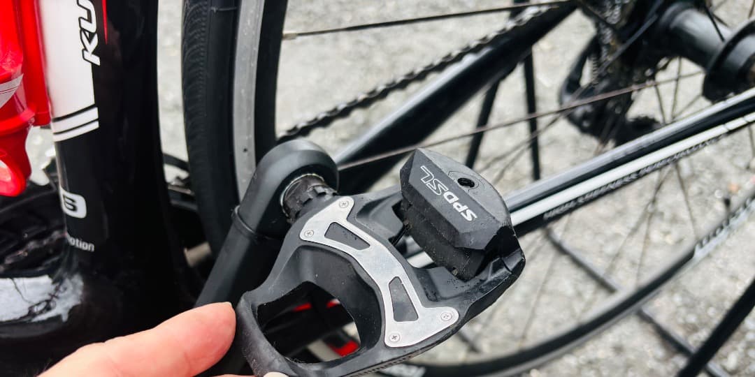 KRYON 105完成車 2016 ホワイト×レッド XS