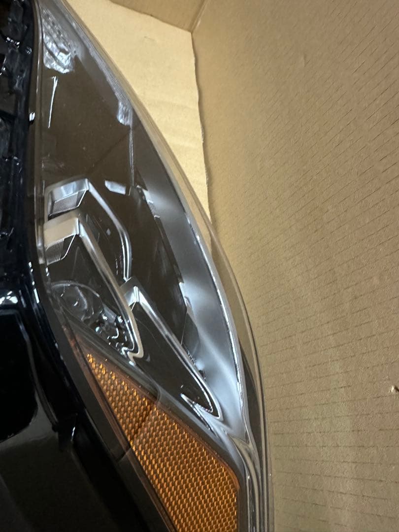 お*司様 ヘッドライト　LH