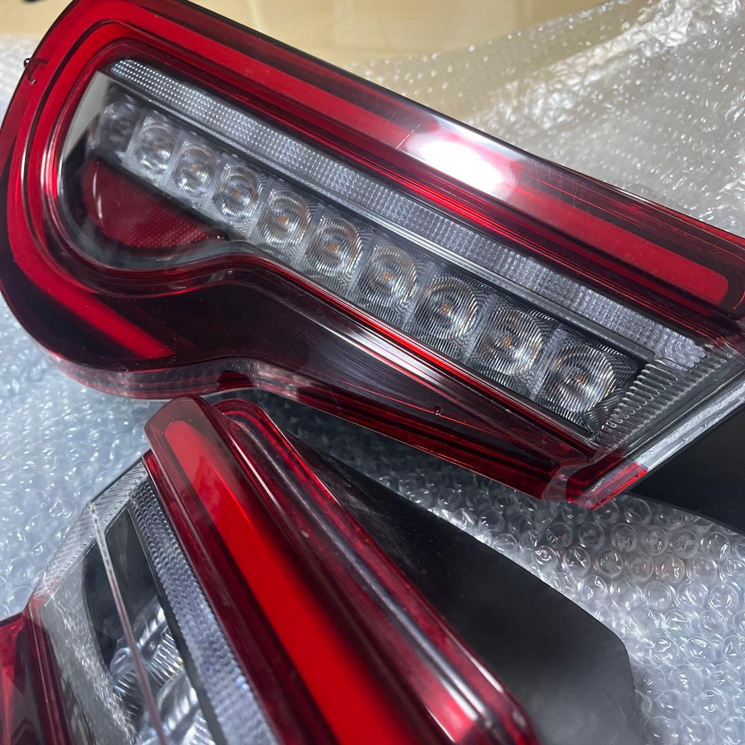 VLAND 流れるLEDテール 86/BRZ シーケンシャル