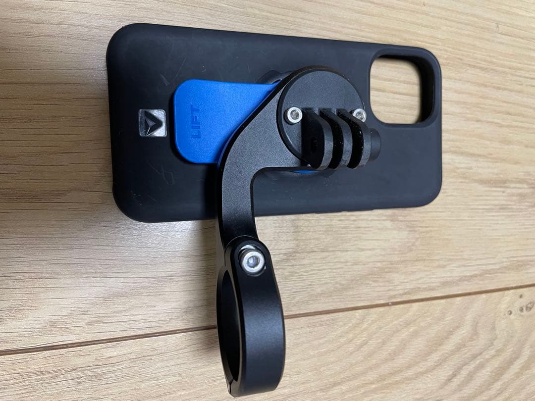 クアッドロック　アウトフロントマウントプロ　iPhone12 mini 美品