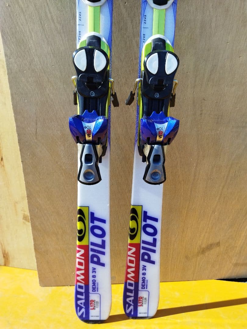 くろやん　サロモン　Salomon Pilot DEMO 8 3V スキー