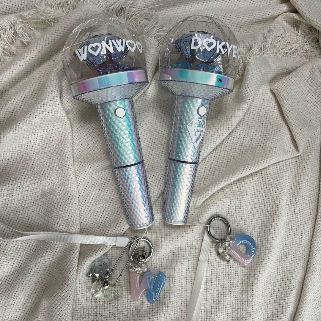 seventeen セブチ　キーホルダー　ペンライト　アクセサリー