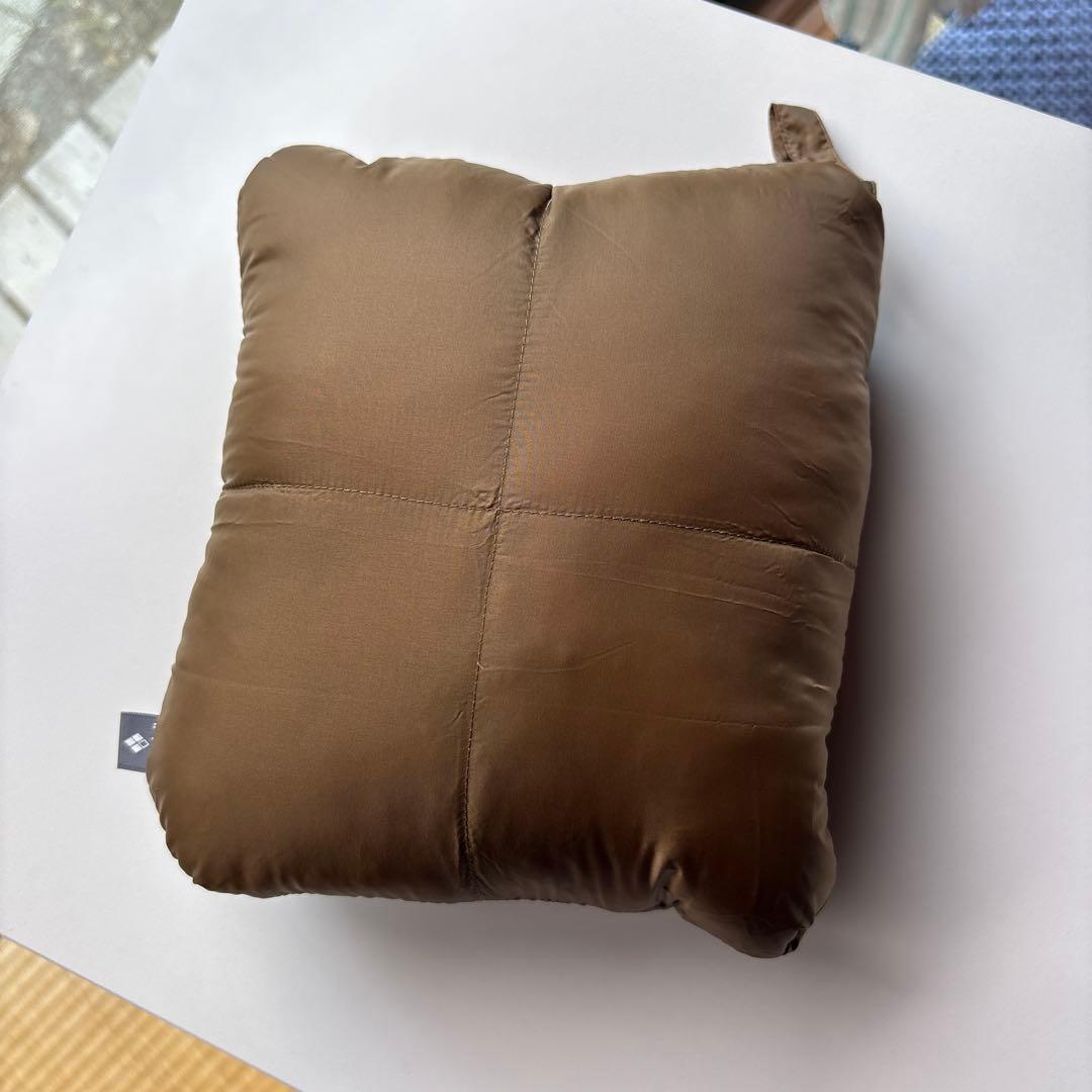 モンベル　ダウンブランケット M タン