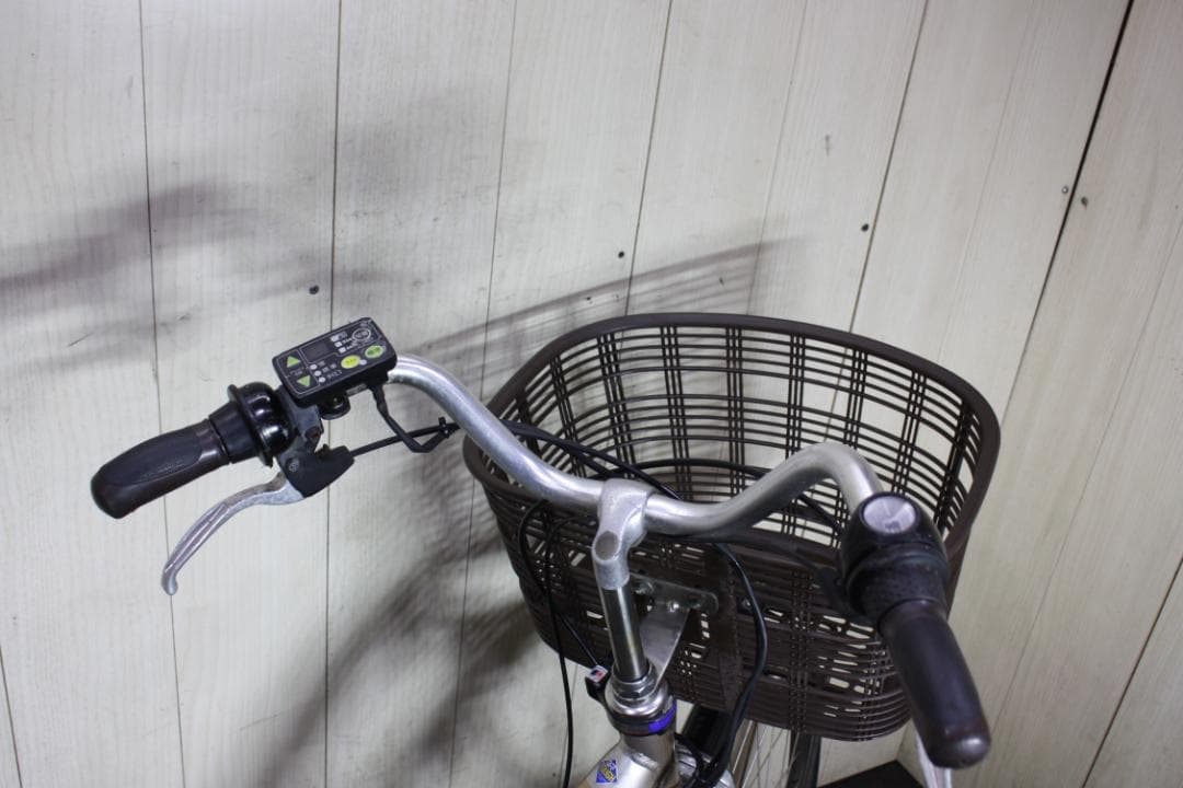 ブリヂストン アシスタDX A4D84 8.7AH 24インチ 3段 GOLD色