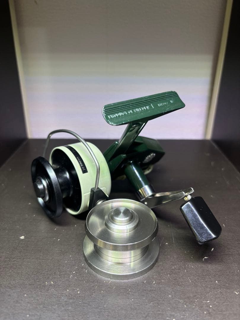 か*る様 ABU Cardinal 44 スピニングリール グリーン/ホワイト⭐