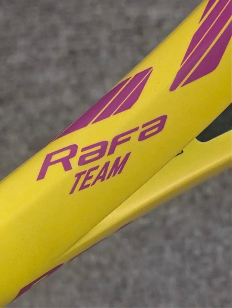 バボラ ピュアアエロ ラファ チームBabolat PURE AERO TEAM