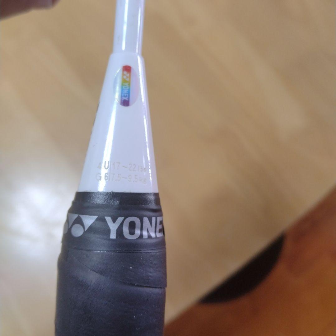 バドミントン ラケット オーバル型