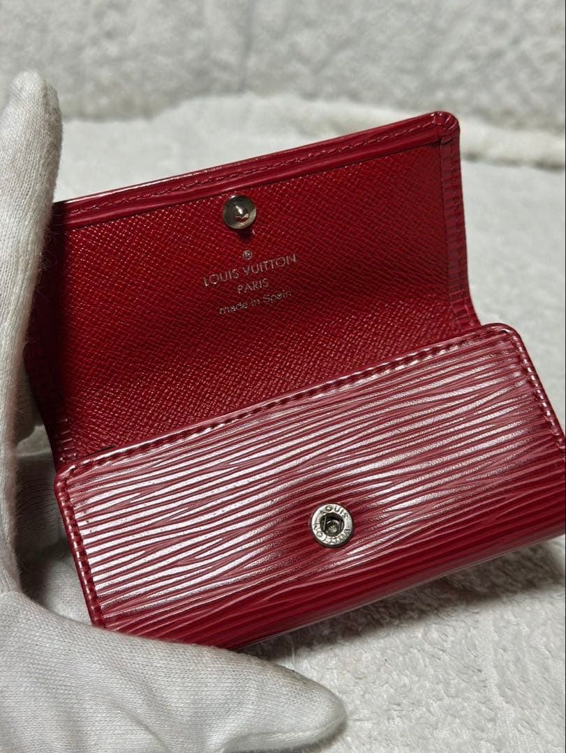 美品！ ルイヴィトン キーケース 4連 エピ レザー 赤 レッド