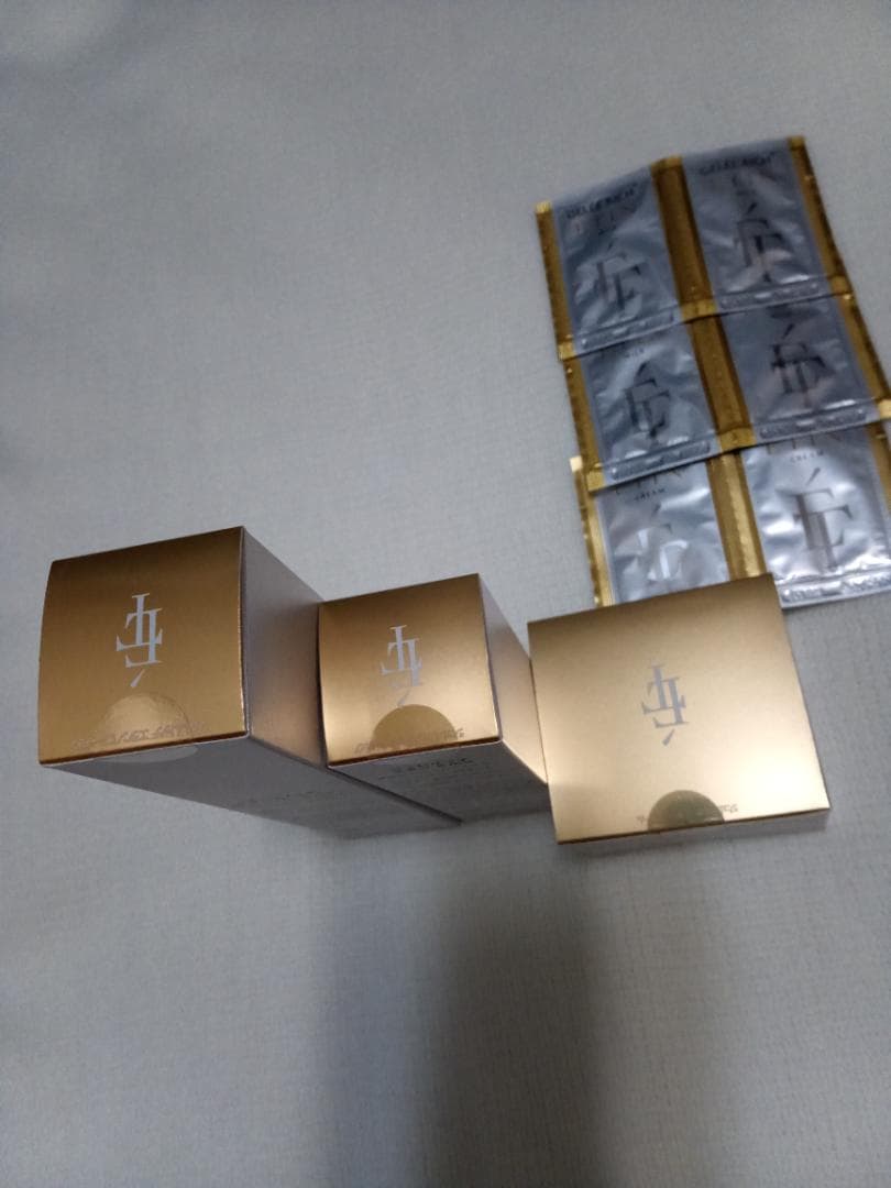 ジュレリッチ エタン　ローション、ミルク、クリーム