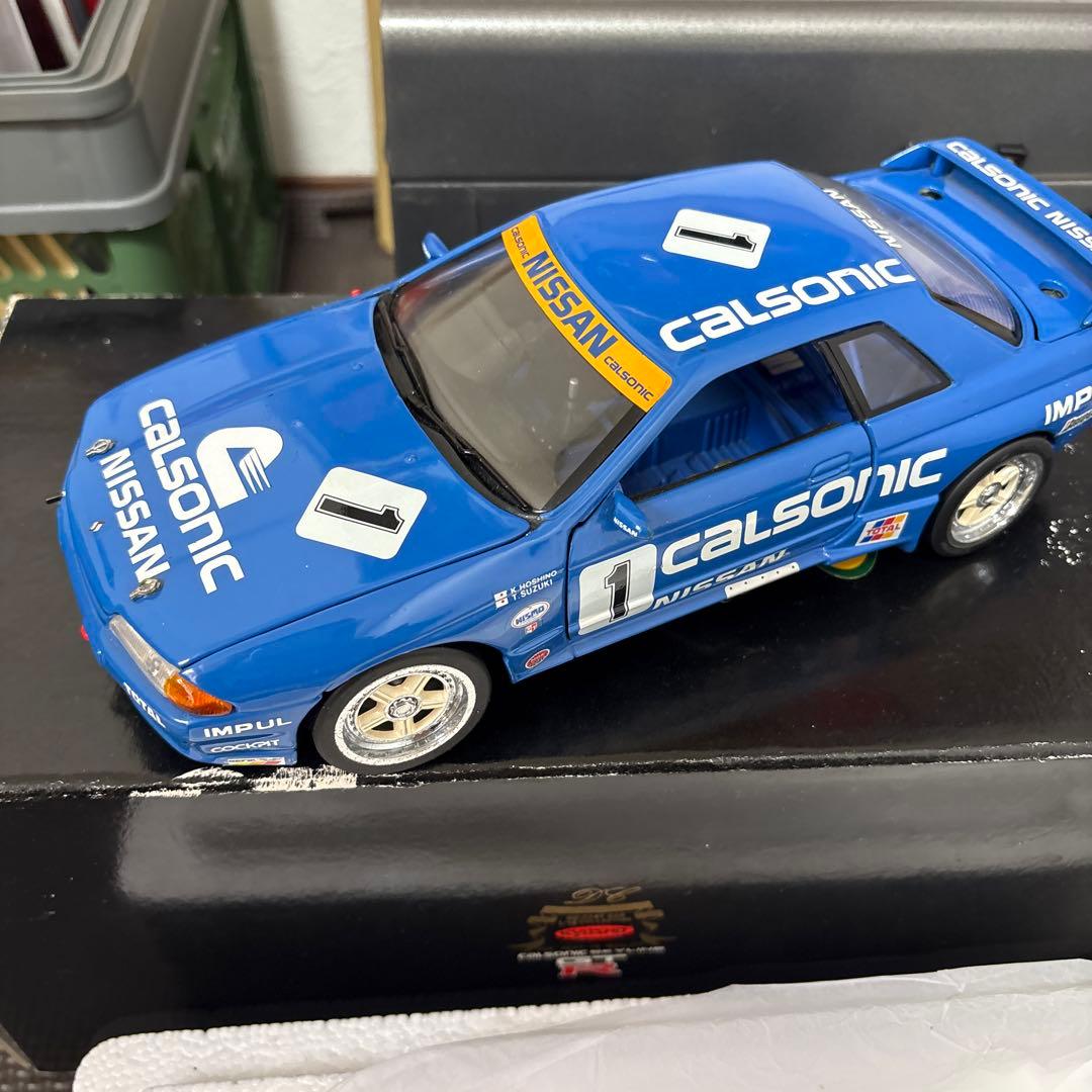 ミニカー Calsonic Nissan Skyline GT-R 1/18