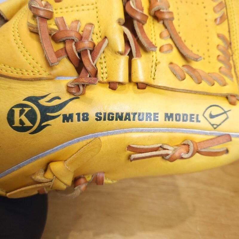 NIKE ナイキ 松坂モデル 限定品 ファイヤーK刻印 美品 軟式グローブ