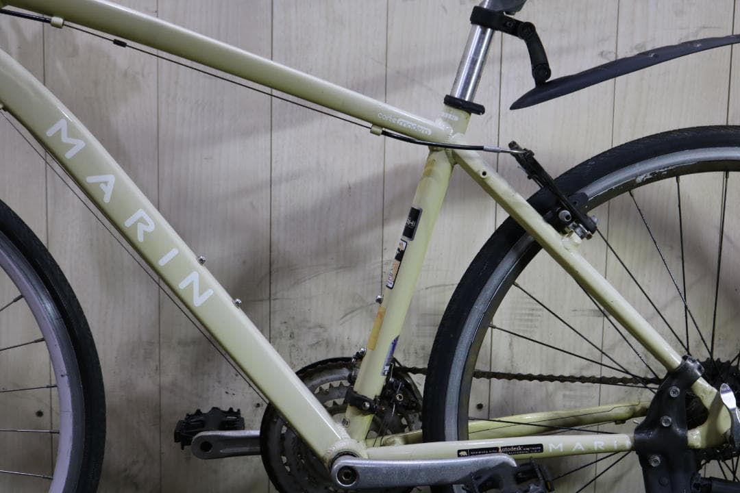 マリンCORTE MADERA 700C アルミ シマノ24速430mm クロス