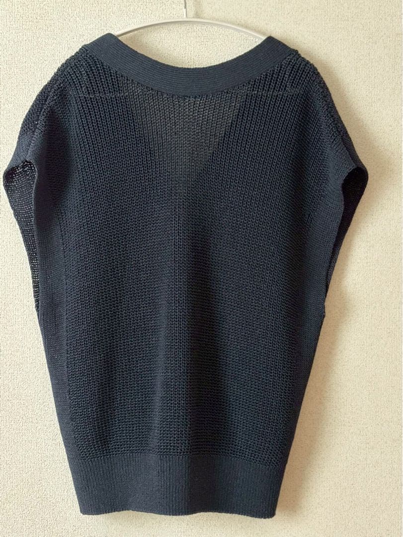 美品☆ Noble ペーパーヤーンベスト　ネイビー　フリーサイズ　金ボタン