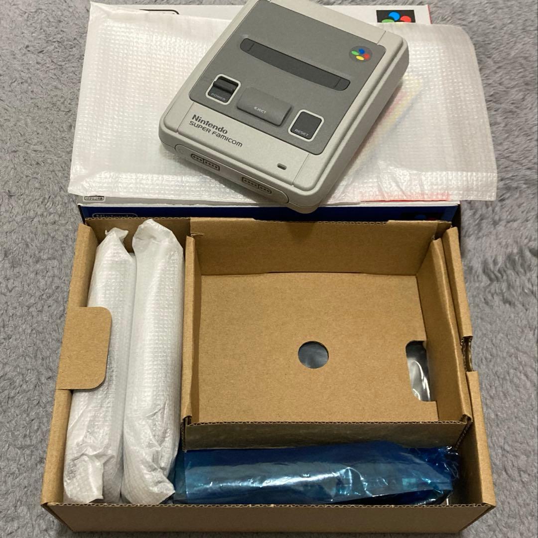 【美品】Nintendo ニンテンドークラシックミニ スーパーファミコン