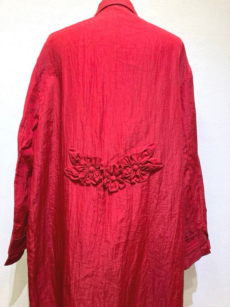 POTECHINO ポテチーノ　ロングシャツコート　お花のモチーフ　赤　さえら
