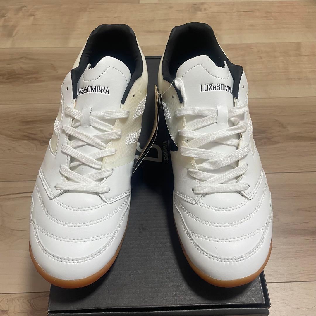 新品訳ありLUZeSOMBRA フットサルシューズ 26.5cm