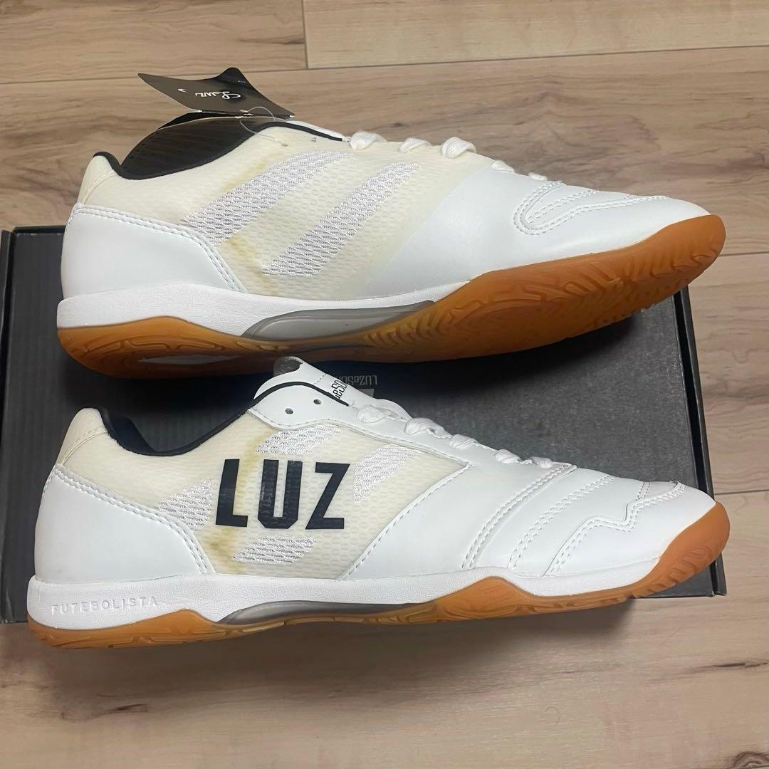 新品訳ありLUZeSOMBRA フットサルシューズ 26.5cm