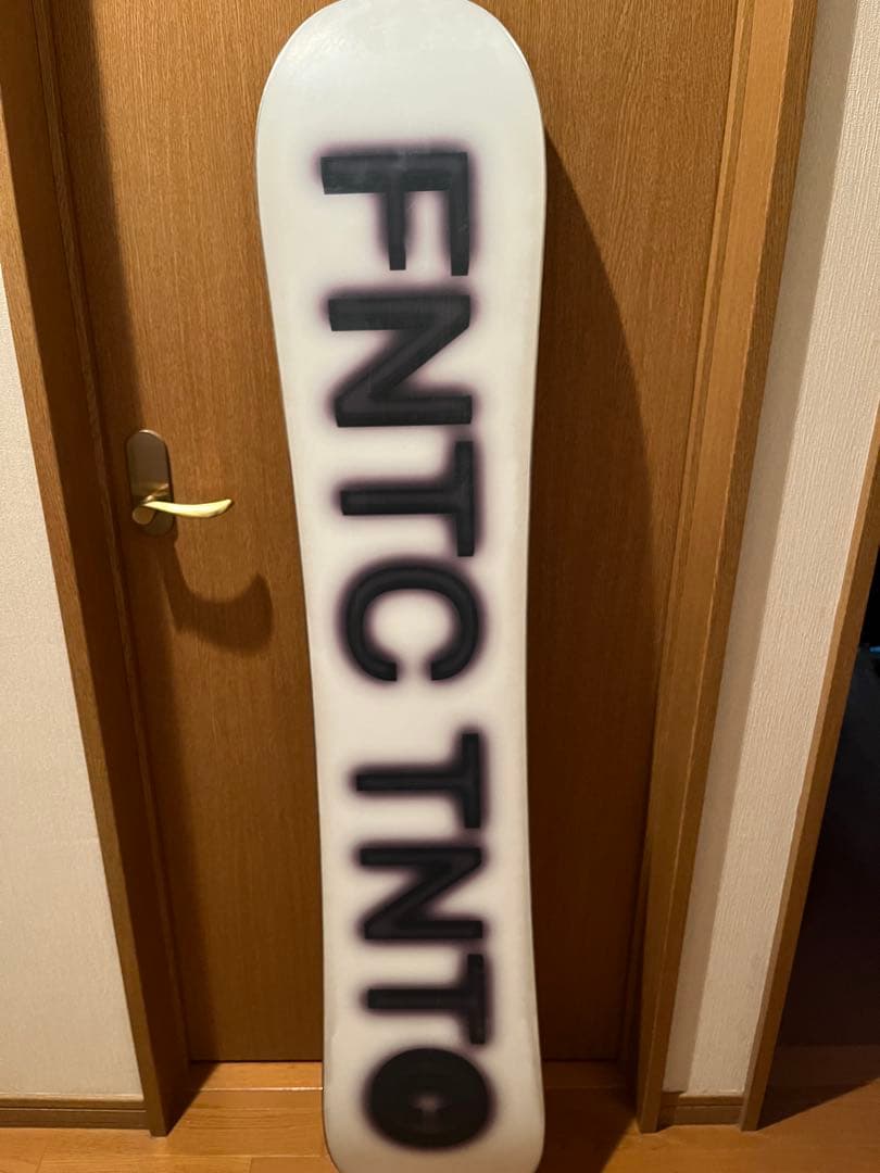 【送料込】スノーボード（FNTC TNTC）150cm