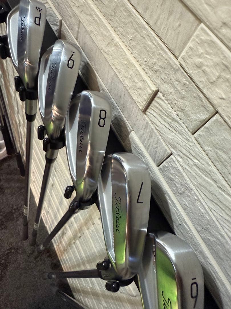 Blue Blue タイトリスト t100 (2023) 4-P 7本