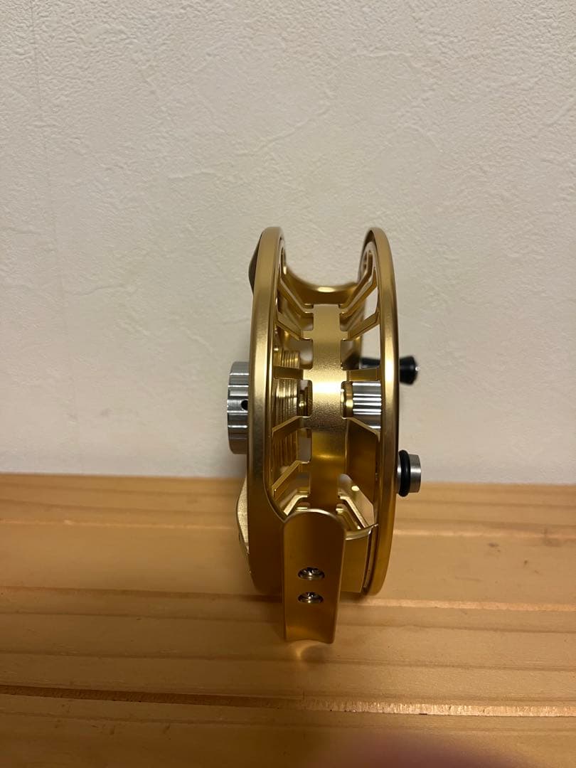 MAXCATCH AVID PRO7nine フライリール