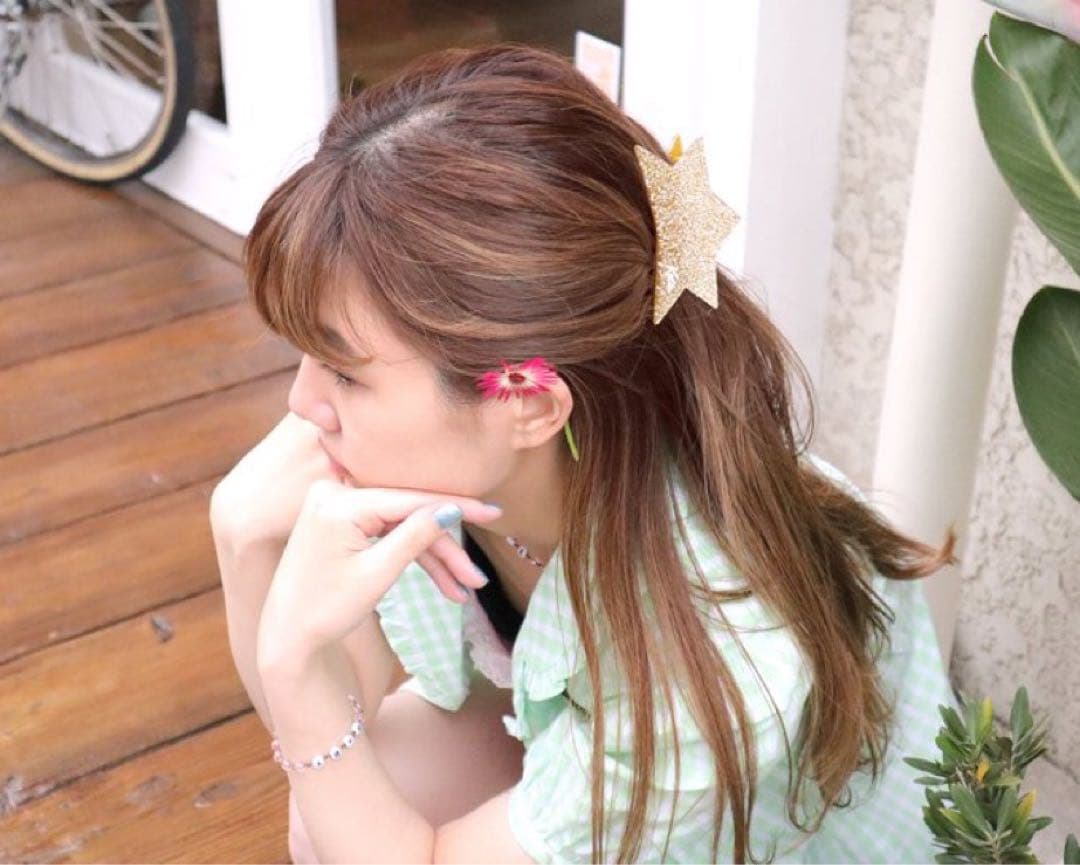 Katie GLITTER star クリップ　ゴールド・シルバー　2個セット