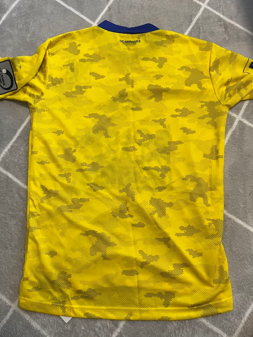 サッカー　シントトロイデン　ユニフォーム　サイン入り　冨安　遠藤　関根　レア