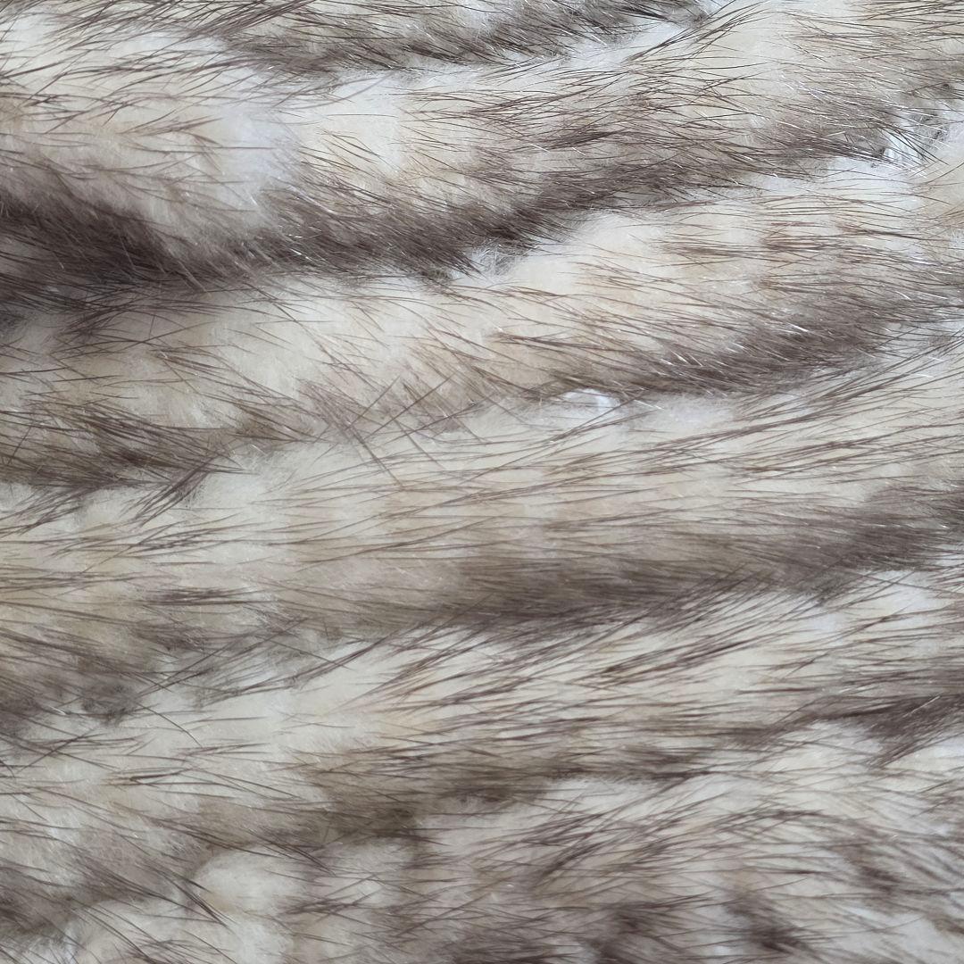 豪華✨️stunninglureスターニングルアー　ミンクファ100%　ポンチョ