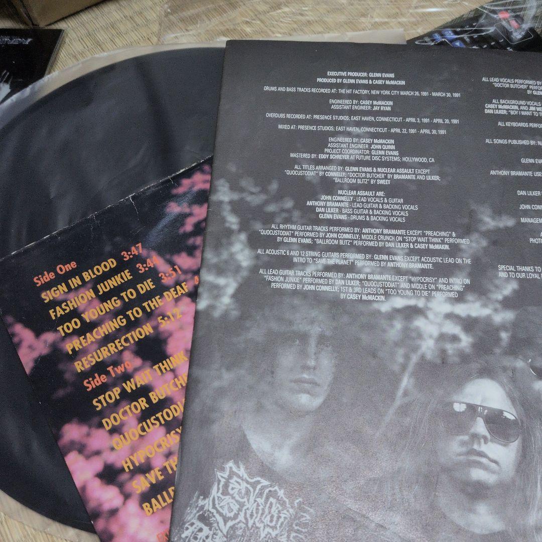 Nuclear assault レコード