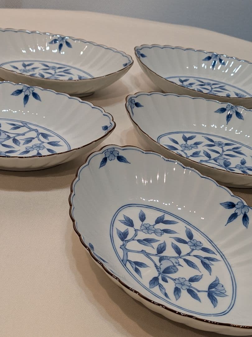 たち吉　オーバル　染付　菊型輪花皿　5客　　カレー皿　中皿　花鳥図　未使用品