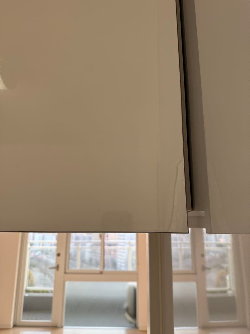 ホワイト壁掛けキャビネット 3棚付き