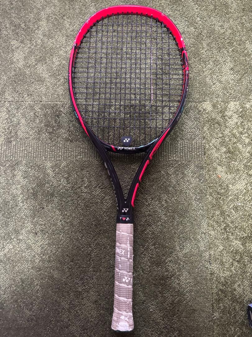 黄金スペック！バボラピュアアエロ 2019＆ヨネックス VCORE SV 100