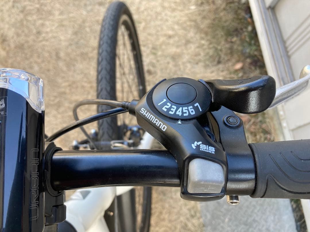 NESTOクロスバイク ホワイト 700C バカンゼ2 440サイズ　整備済み