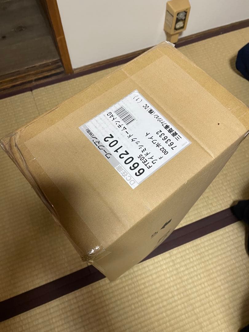 新品未使用未開封　ワークマン　ワイドミシックドームテント　ホワイト　3〜4名用