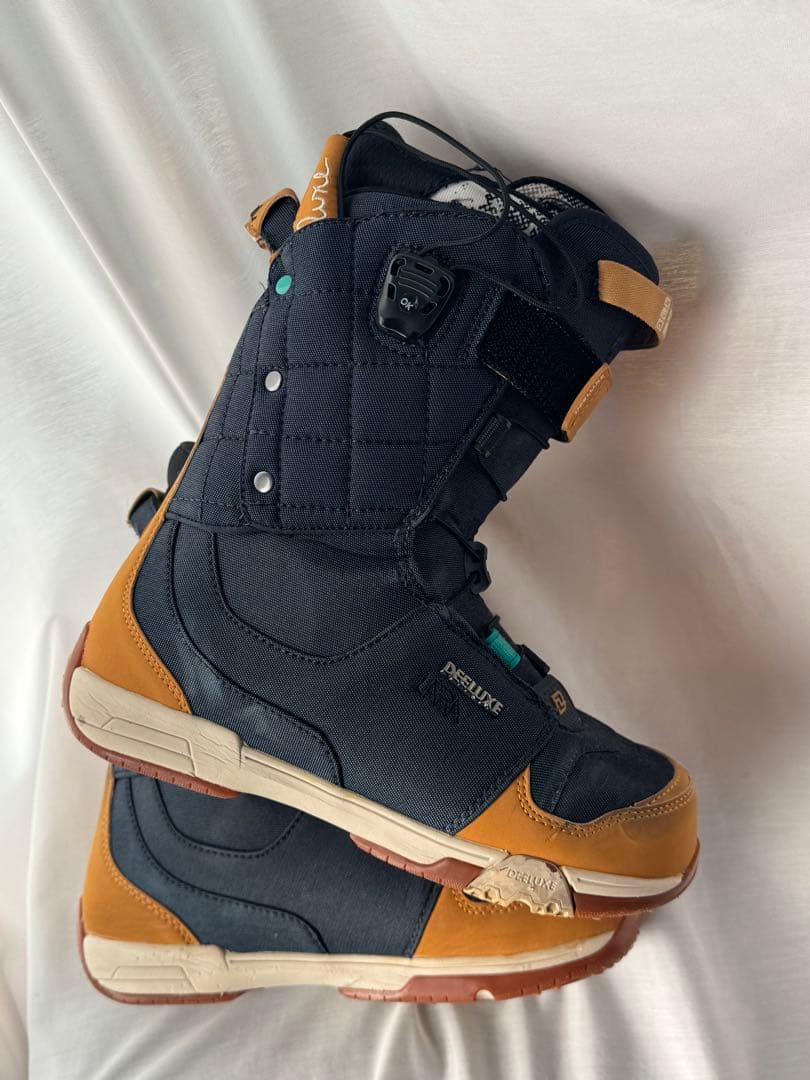 DEELUXE RAY LARA女性用スノーボードブーツ 25.5cm
