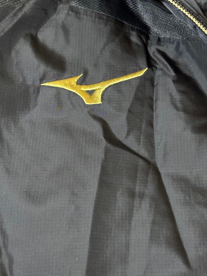 【試着のみ】ミズノ メンズ 中綿入 厚手 ウインドブレーカー上下セット L 黒赤