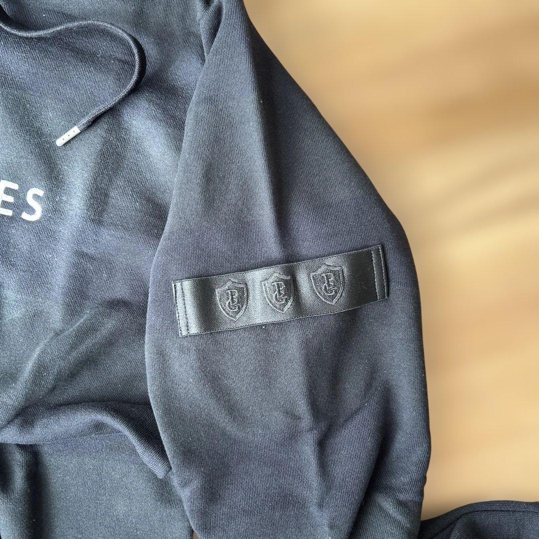 PEARLY GATES ブラック ジップアップフーディ