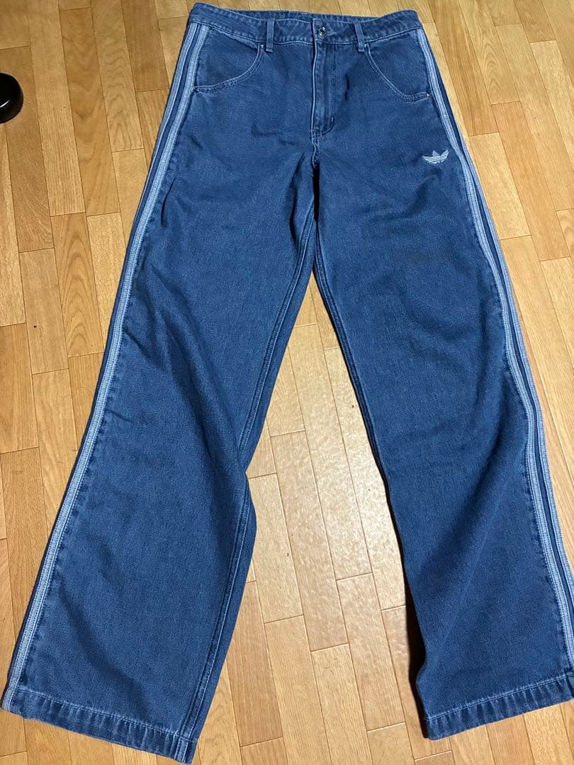 アディダスオリジナルス　デニムセットアップ