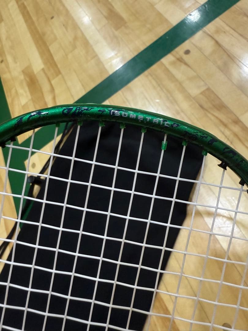 YONEX バドミントンラケット 黒/緑