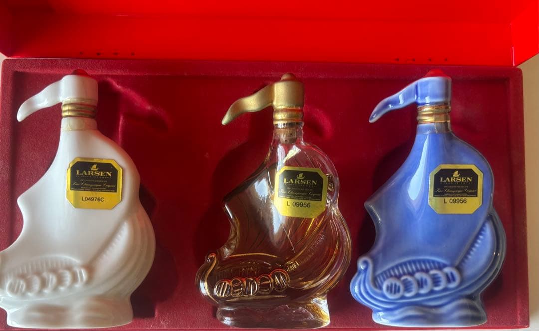 LARSEN ブランデー 3本セット　ミニボトル　箱付