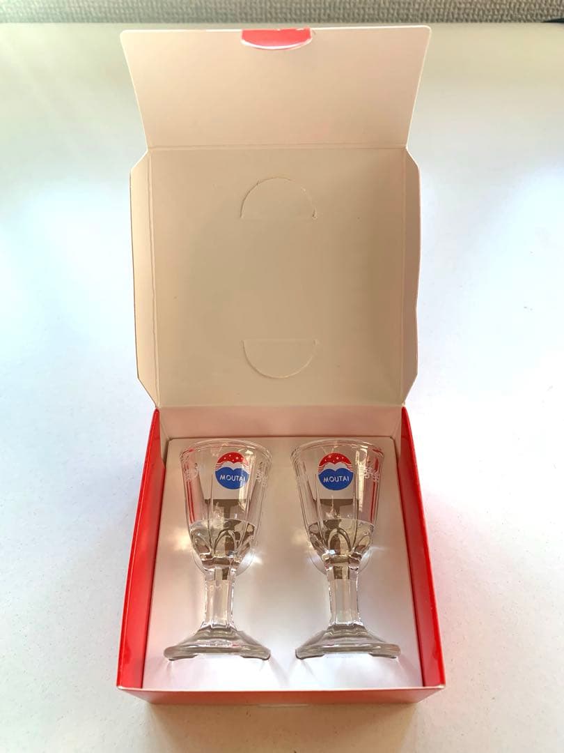 【新品未使用】53% マオタイ 500ml 貴州茅台酒 白酒 (ミニグラス付)