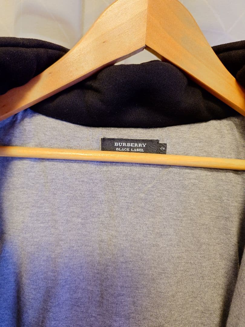 【希少】バーバリー BURBERRY BLACK LABEL フードダウンベスト