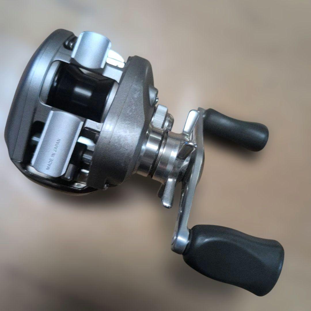 TEAM DAIWA−Z105H(右用) ＆ Scorpion 1001(左用)