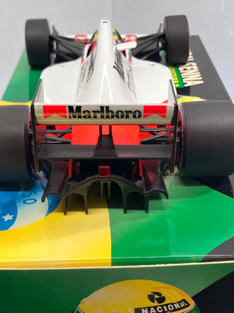 美品！【マルボロロゴ】1/18セナ・コレクション マクラーレンMP4/6 #27