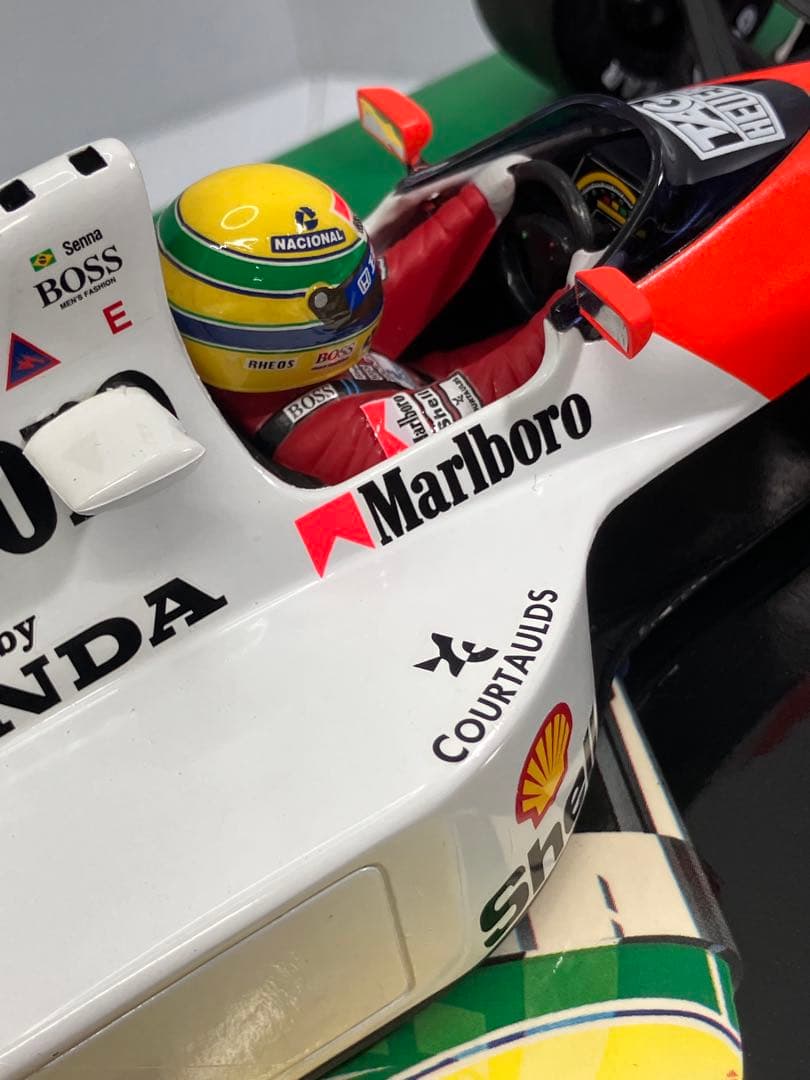 美品！【マルボロロゴ】1/18セナ・コレクション マクラーレンMP4/6 #27