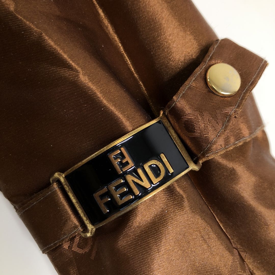 【美品】FENDI フェンディ　折りたたみ傘　ズッカ柄　ブラウン