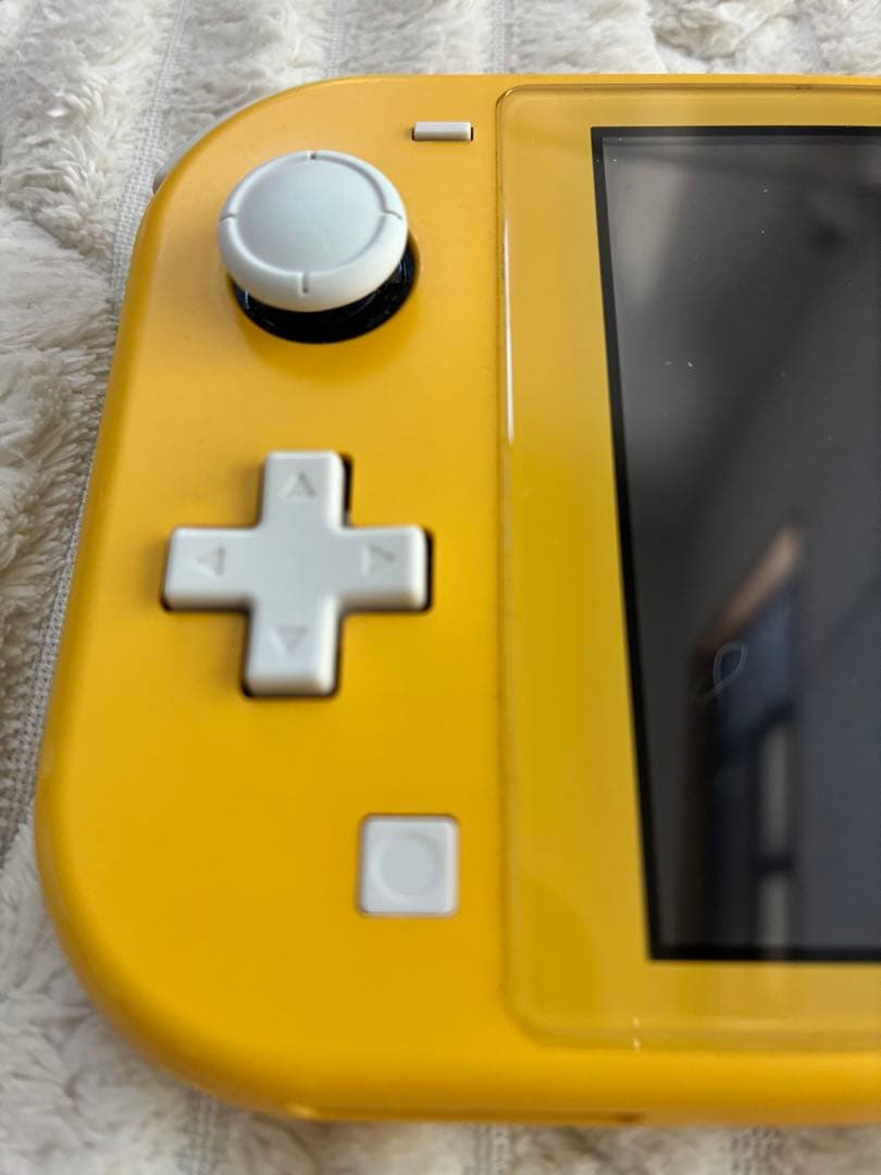 Nintendo Switch Lite イエロー 本体　ジャンク